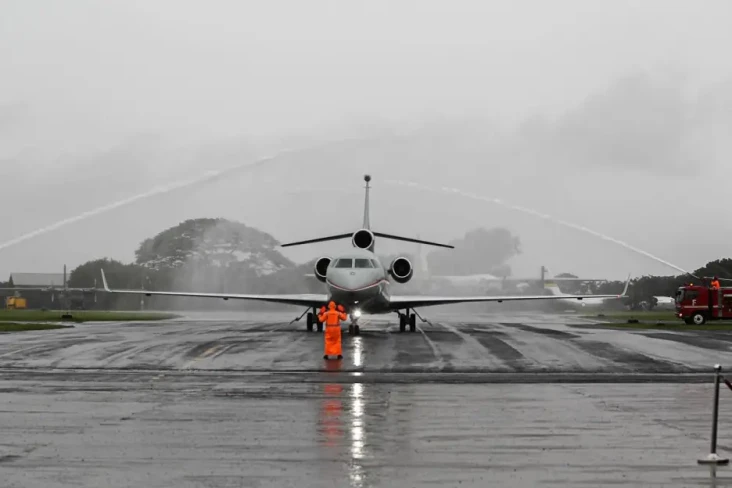 Terima 2 Pesawat Jet...