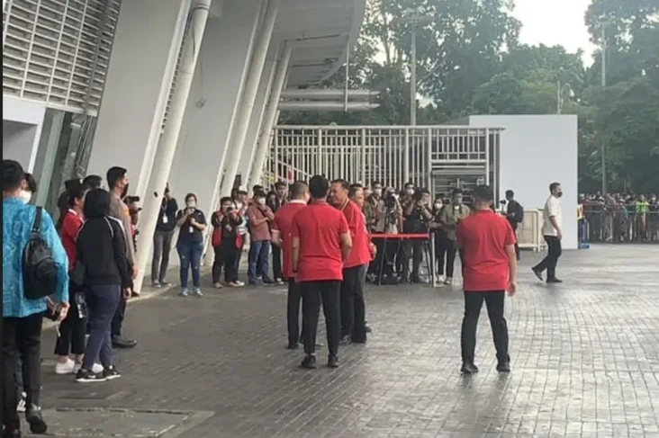 Momen HT Nonton Timnas...