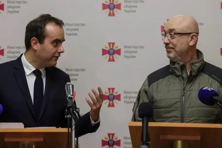 Kunjungi Kiev, Menhan...