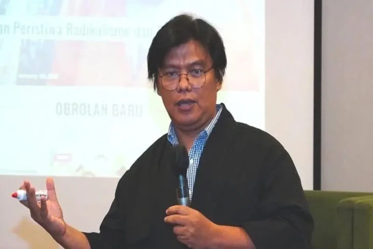 Generasi Muda Harus...