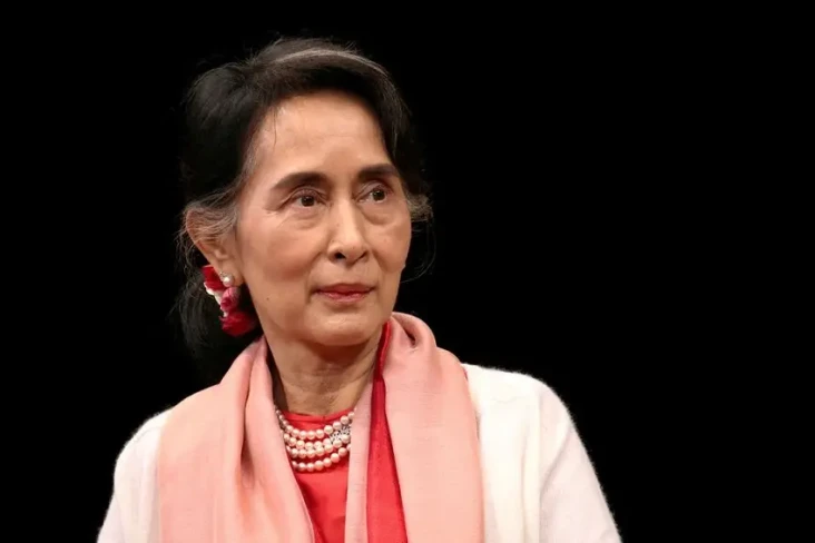 Pengadilan Junta Myanmar...