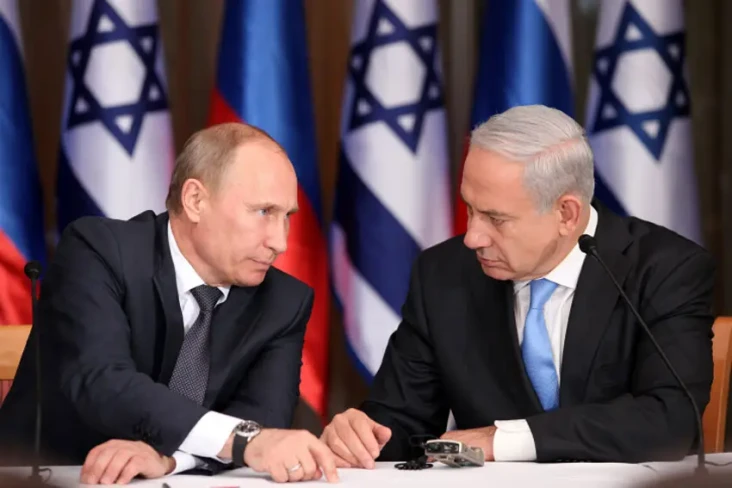 Putin Sambut Baik Kembali...