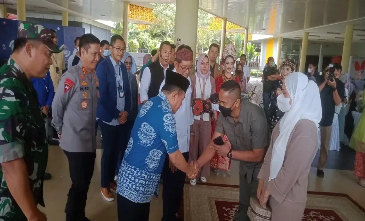 Bandara Sultan Thaha...