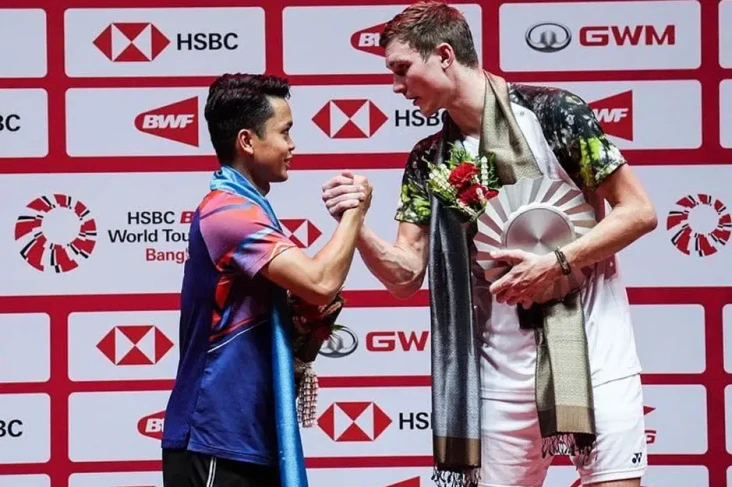 Viktor Axelsen Raih...