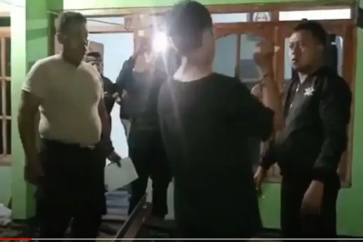 Tak Terima Dinasihati,...