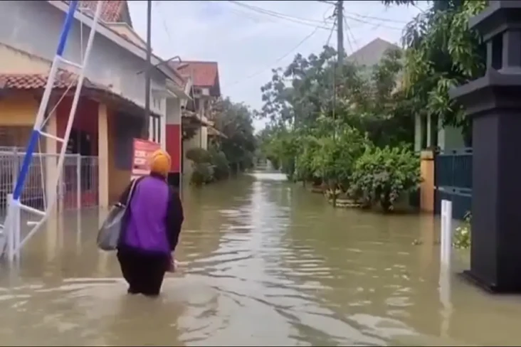 Banjir Belum Surut,...