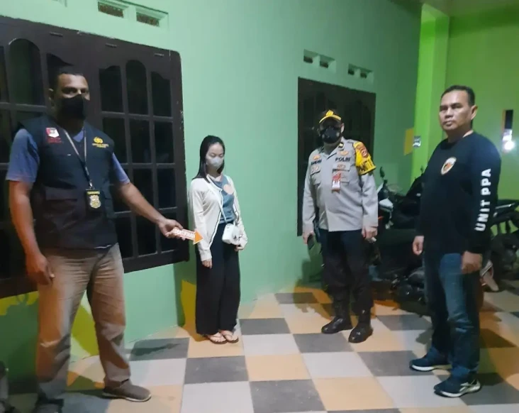 Bangun Tidur, Terapis...