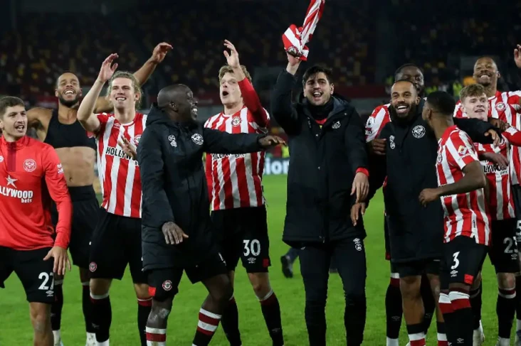 Kisah Brentford, Spesialis...