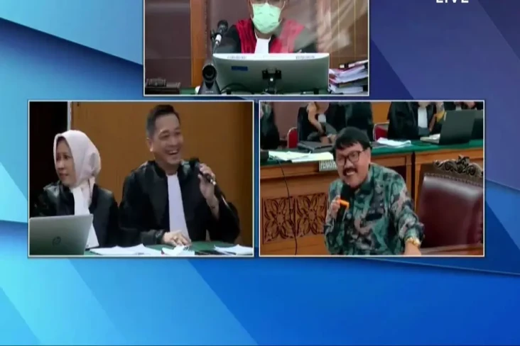Sidang Ferdy Sambo Diwarnai...