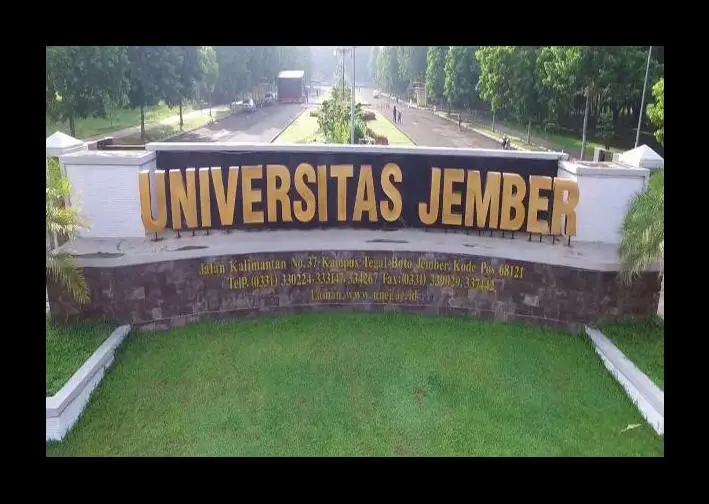 Mahasiswa Berprestasi...