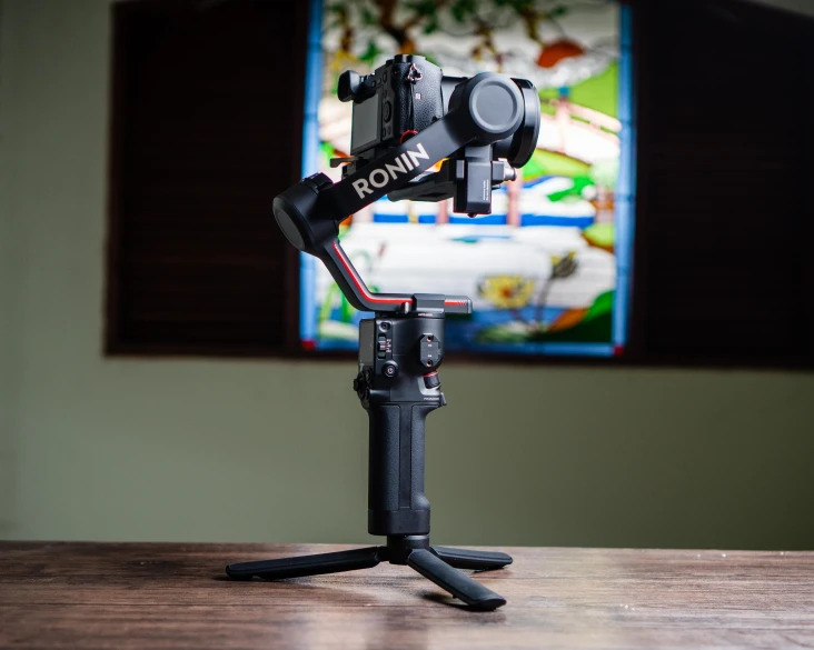 Review DJI RS 3 Pro,...