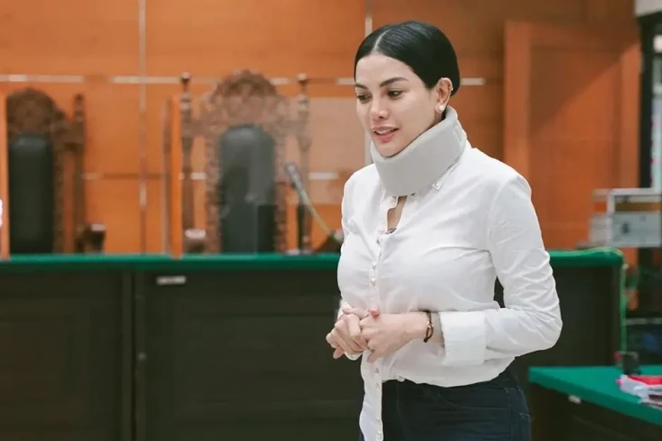 Nikita Mirzani Jalani...