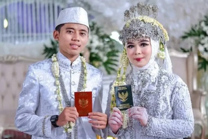 Rozy Zay Hakiki Minta...