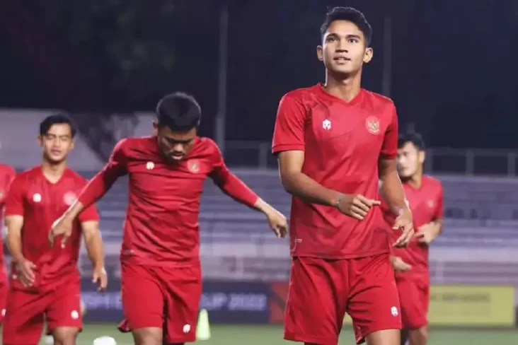 Duel Penuh Gengsi Piala...