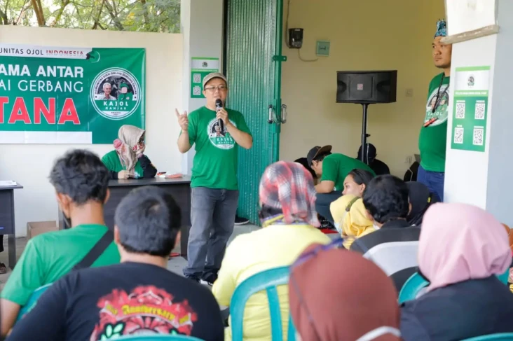 Kajol Ganjar Bagi-bagi...