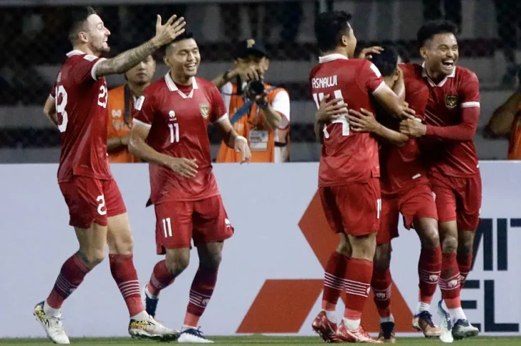 Vietnam vs Indonesia...