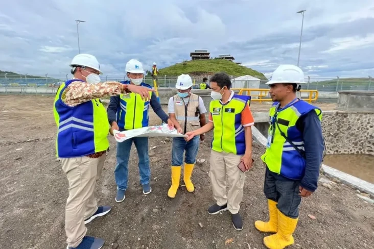 BUMN Konsultan Buka...