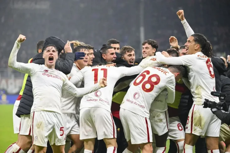 Hasil AC Milan vs AS...