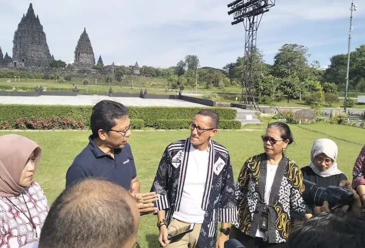 Kunjungan Wisman ke...