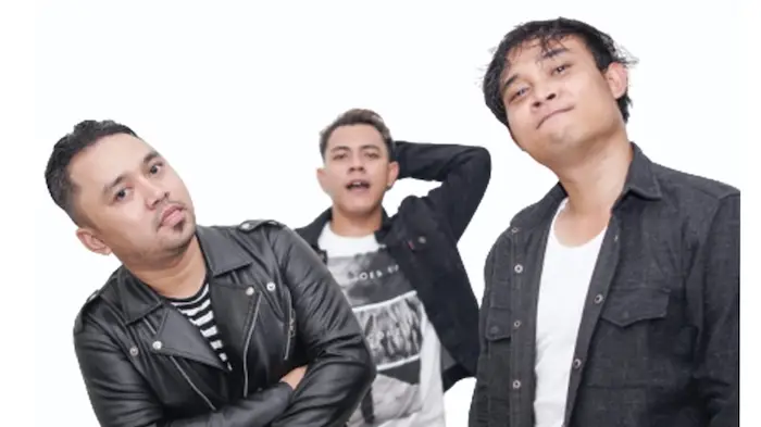 Kolaborasi dengan San...