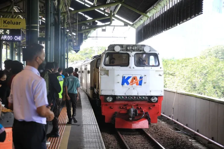 417.500 Penumpang KA...