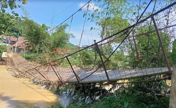Penampakan Jembatan...