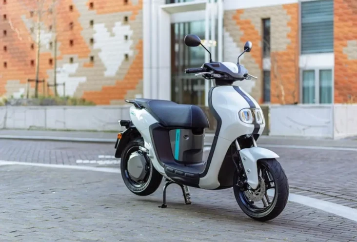 Yamaha Luncurkan Motor...