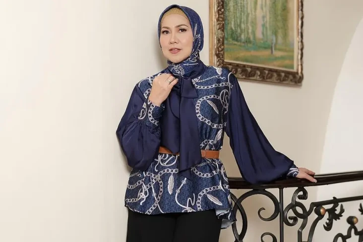 Tulang Rusuk Venna Melinda...