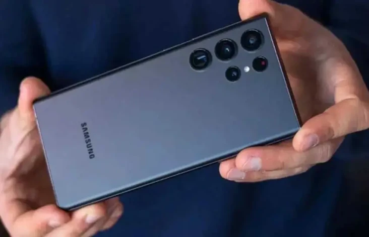 Samsung Siap Luncurkan...