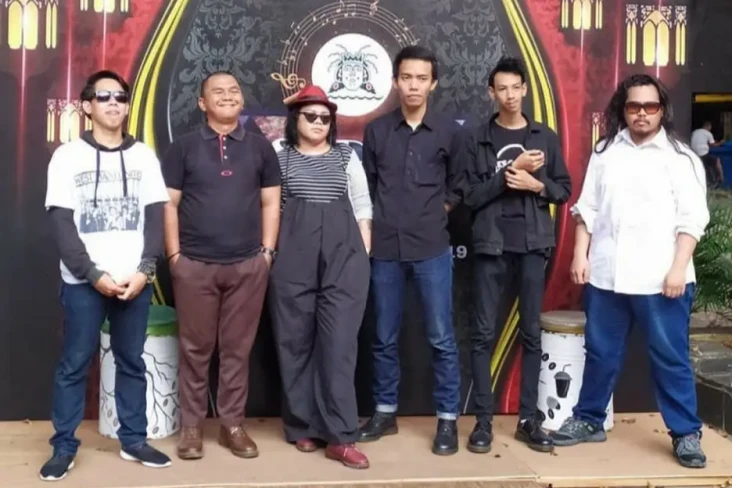 Masuki Usia Seperempat...
