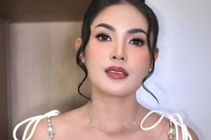 Ulang Tahun, Nindy Ayunda...