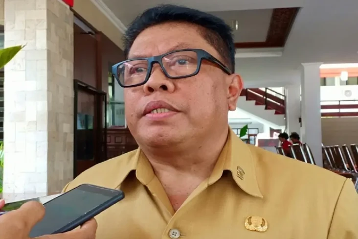Wali Kota Blitar Santoso...