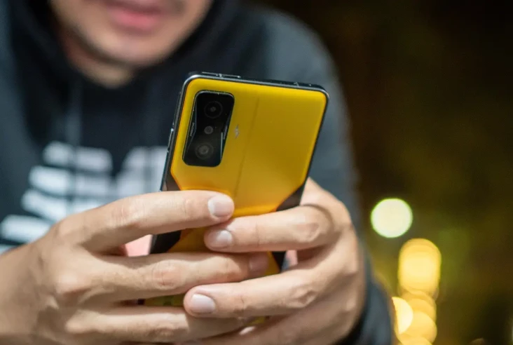 Poco F4 GT Turun Harga...