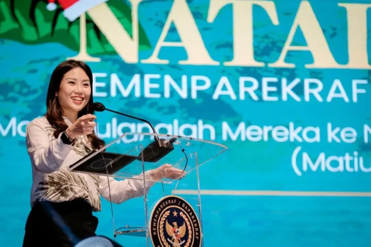 Rayakan Natal dan Tahun...