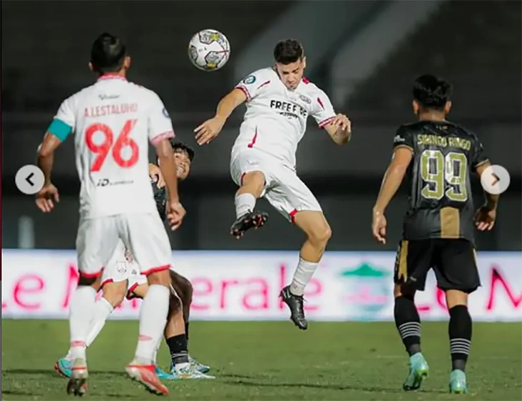 Hasil Dewa United vs...