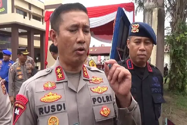 Diduga Ambil Uang Warga...
