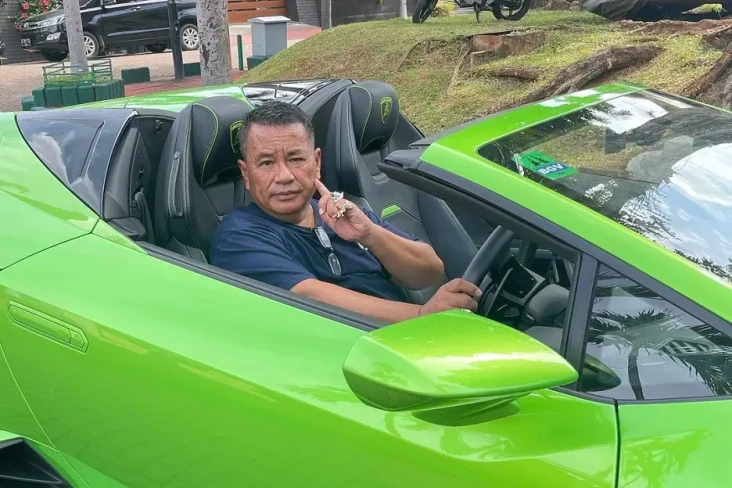 Ajak Venna Melinda Liburan,...