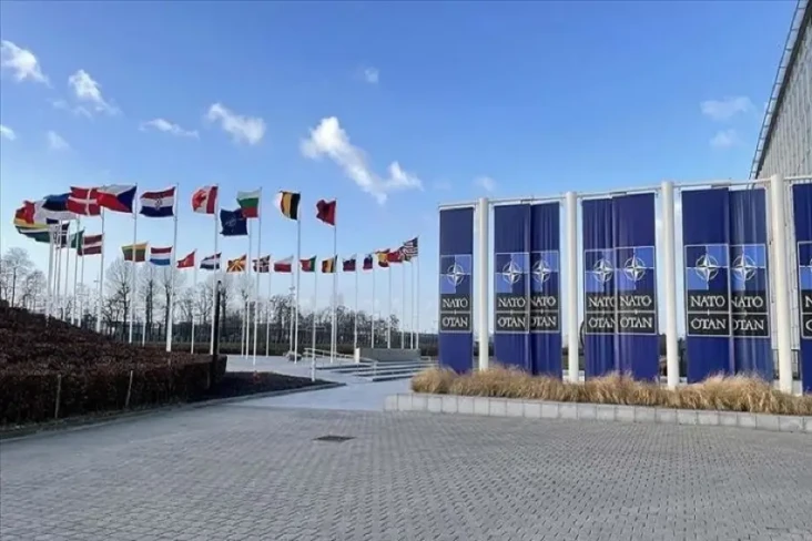 Seteru dengan Rusia...