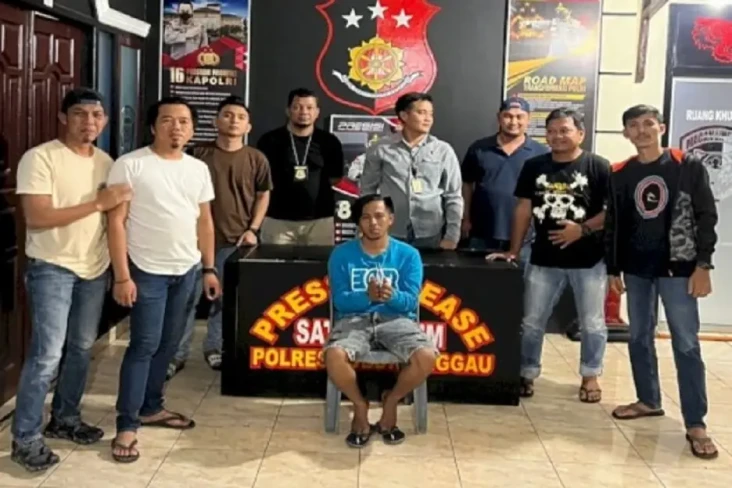 Jadi Penadah Hasil Curian,...