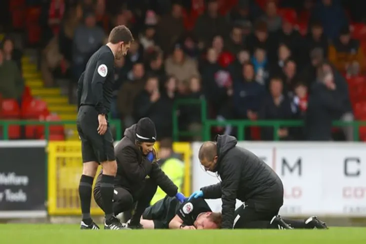 Tragis, Wasit Sam Purkiss...