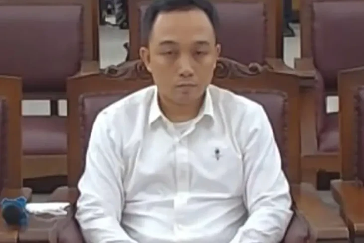 Dituntut 8 Tahun Penjara,...
