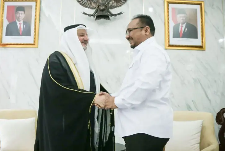 Kunjungi Menag di Akhir...