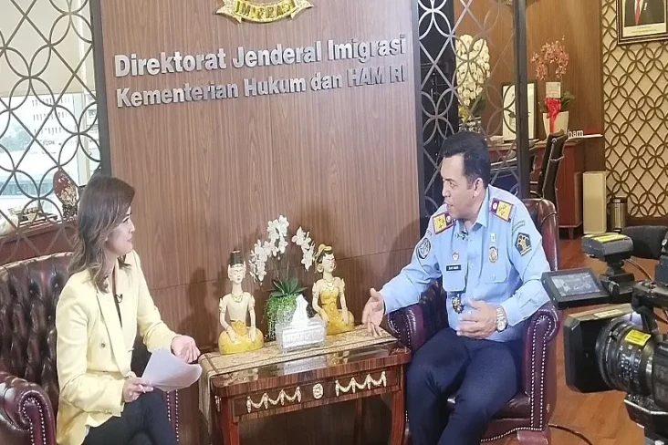 Melalui Golden Visa,...