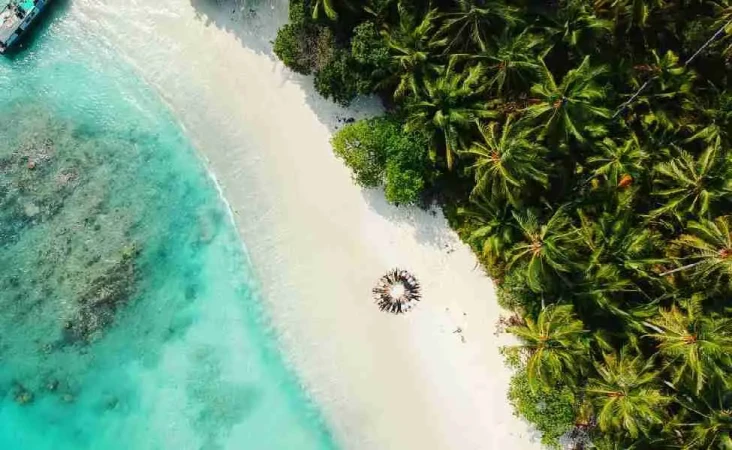 Intip Keindahan Pulau...
