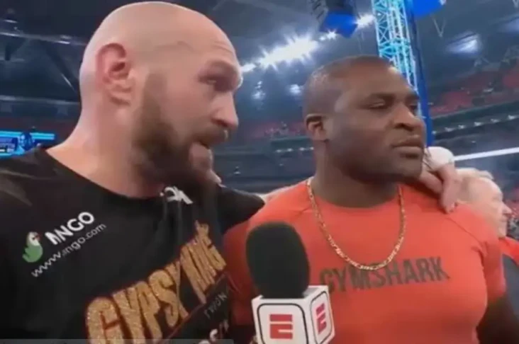 Francis Ngannou Tinggalkan...