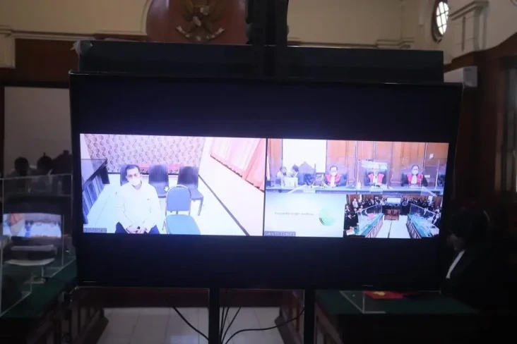 Sidang Perdana Tragedi...