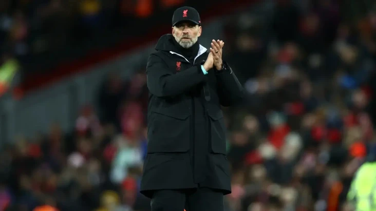Liverpool Terpuruk,...