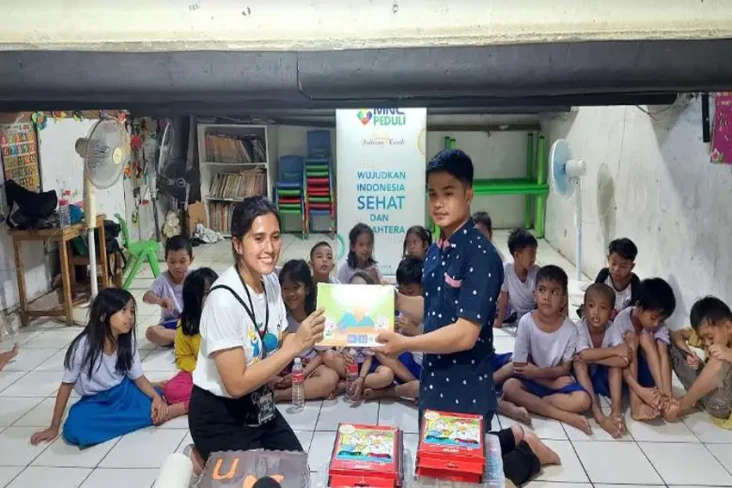 Dorong Literasi Anak,...