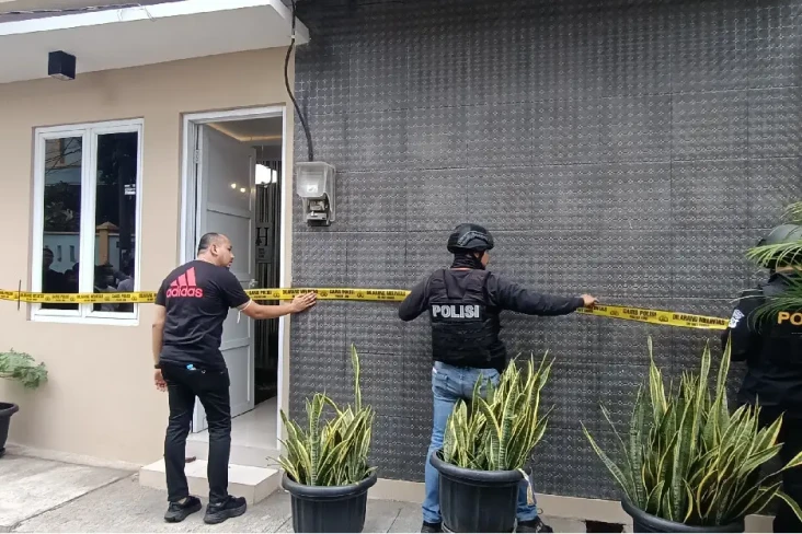 Breaking News! Polisi...