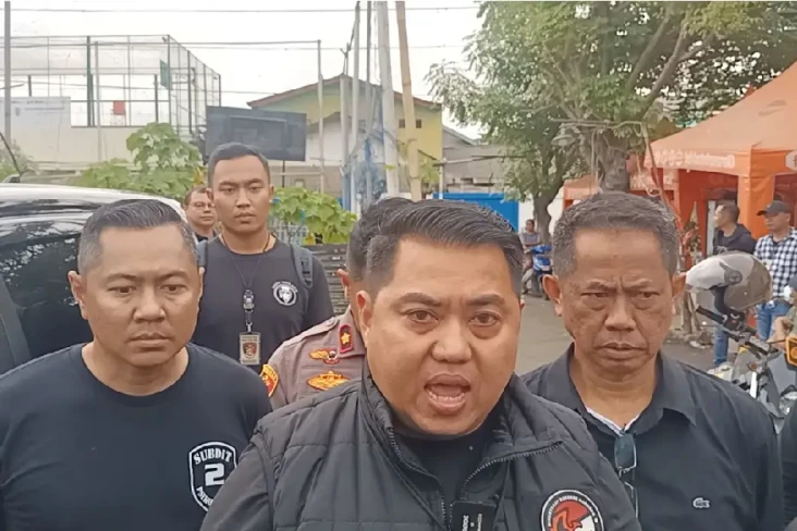 Geledah 3 Rumah Alex...